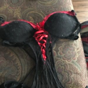 Black and red Lingerie